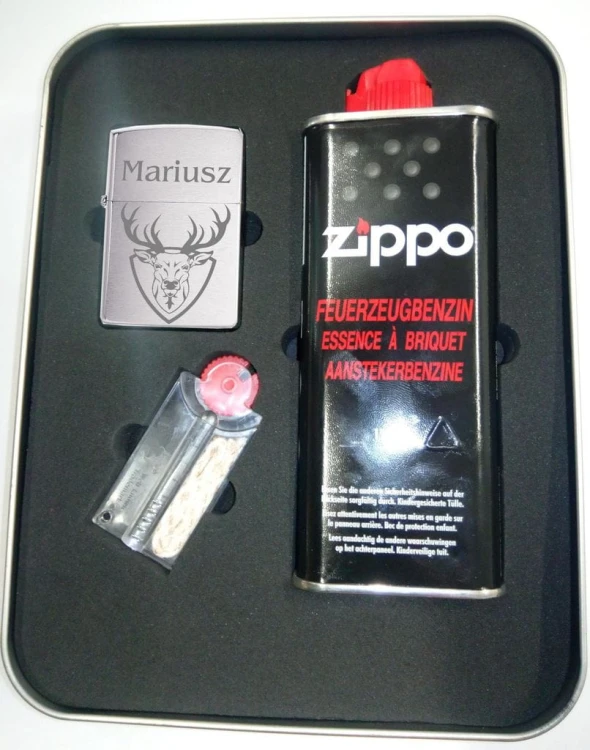 Zapalniczka-ZIPPO-zestaw-w-stalowym-pudelku-GRAWER-Marka-Zippo.jpg