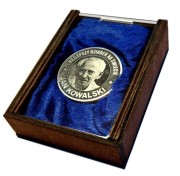 moneta dziadek w pudełku.jpg