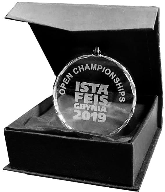 medal szklany miniaturka czarne pud.jpg