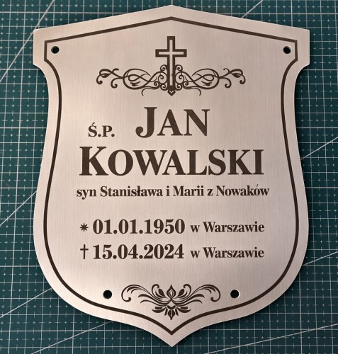 tabliczka nagrobna.jpg
